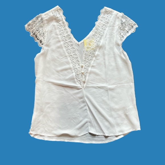 White Blouse With Lace Sleeves - Picture 2 of 3
